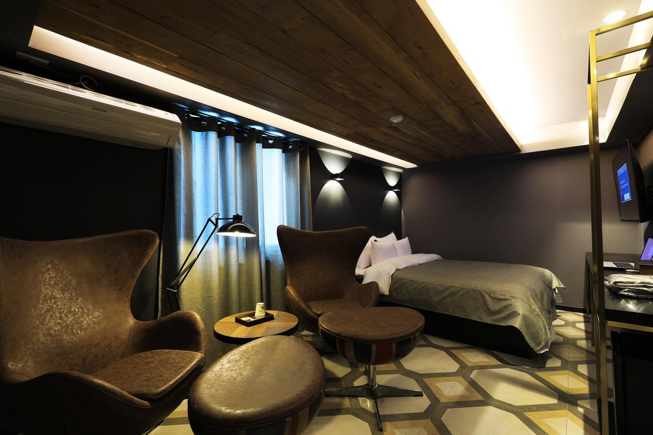 Rainbow Hotel Yongsan Сеул Экстерьер фото
