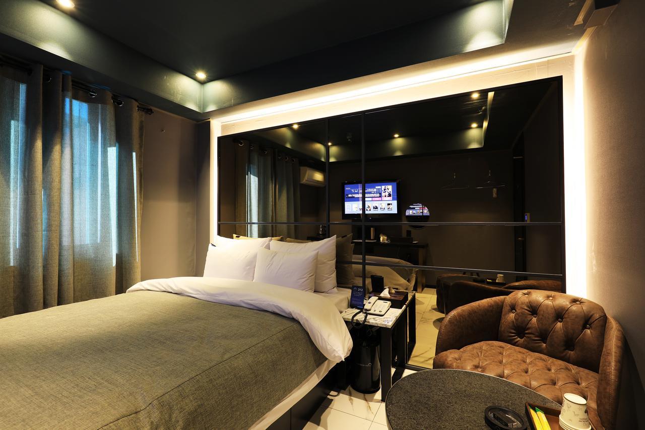 Rainbow Hotel Yongsan Сеул Экстерьер фото